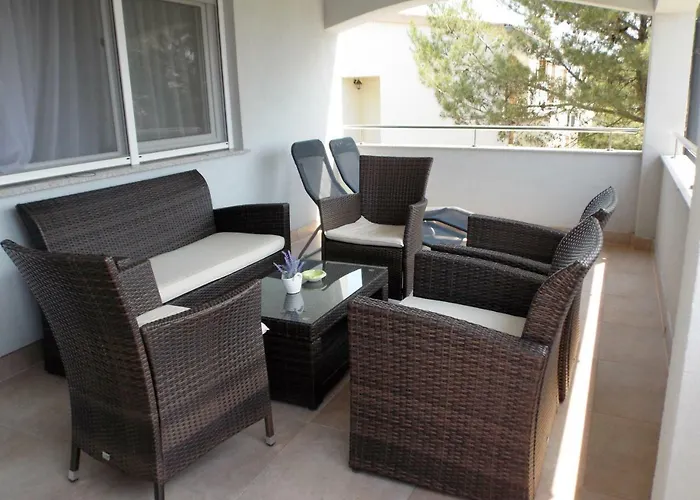 公寓 Apartment Vir *